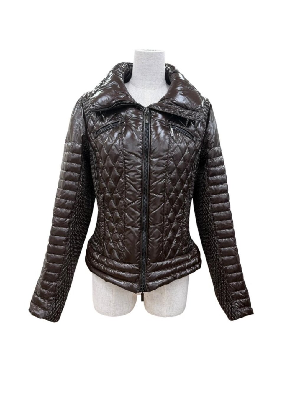 Moncler Medoc Diamond Quilted Logo Zip Up Jacket Brown